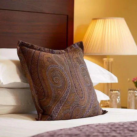 Macdonald Leeming House Hotel 4*