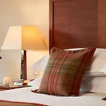 Hotel Macdonald Leeming House