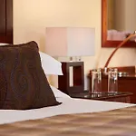 Hotel Macdonald Leeming House 4*