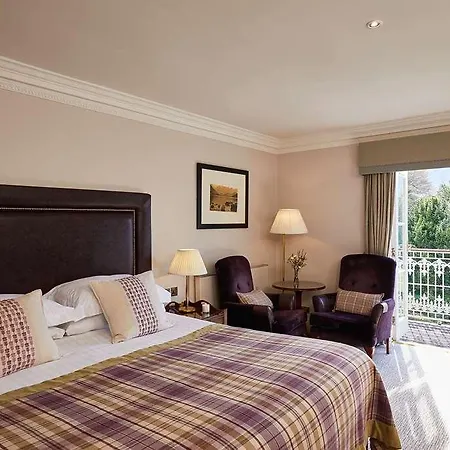 Hotel Macdonald Leeming House