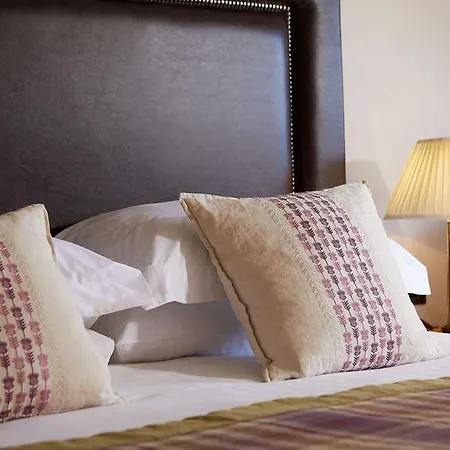 Hotel Macdonald Leeming House 4*