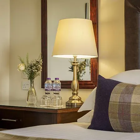 Macdonald Leeming House 4*