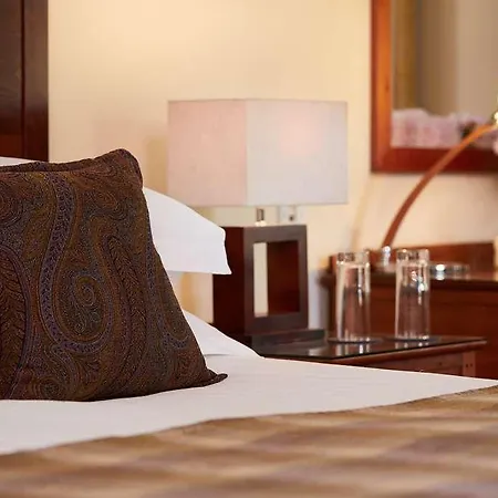 Hotel Macdonald Leeming House 4*