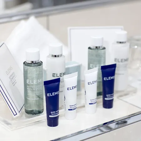 Hotel Macdonald Leeming House