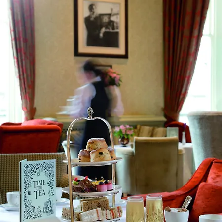 Macdonald Leeming House