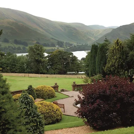 Hotel Macdonald Leeming House