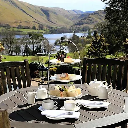 Macdonald Leeming House 4*