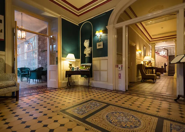 Macdonald Leeming House Hotel 4*