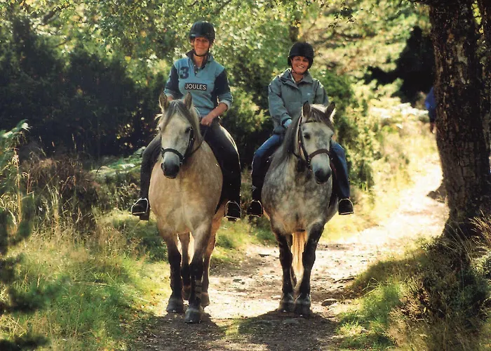 Hotel Macdonald Leeming House 4*