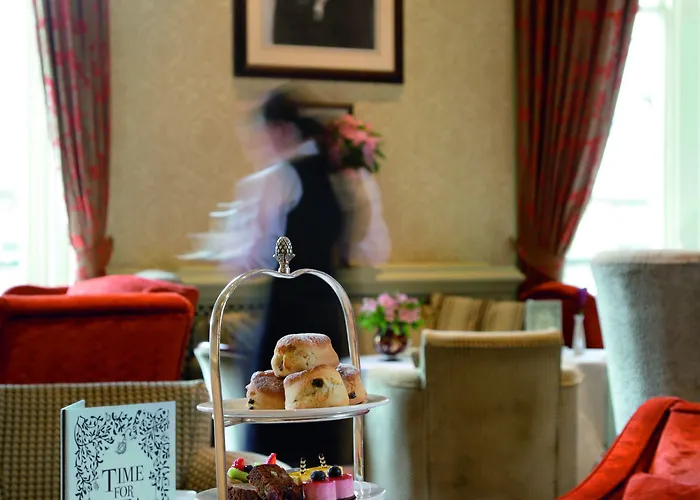 Macdonald Leeming House