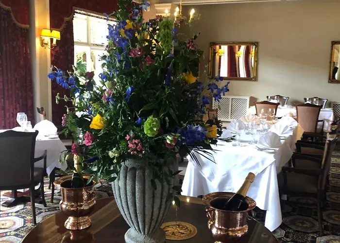 Hotel Macdonald Leeming House 4*